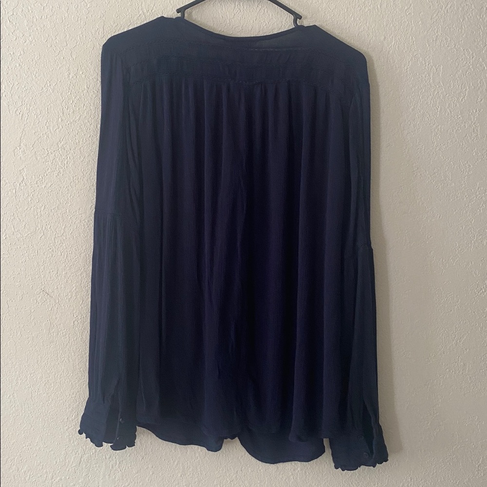 Bass Navy Button-Front V-Neck Blouse - Picture 8 of 11